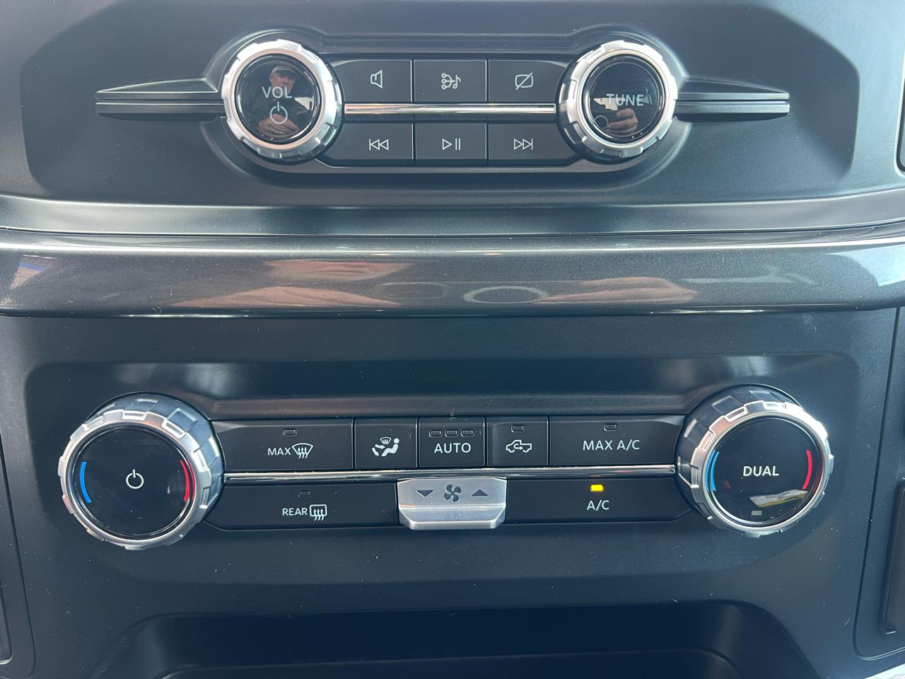Ford F-150 XLT 4WD SuperCrew 5.5' Box 2023