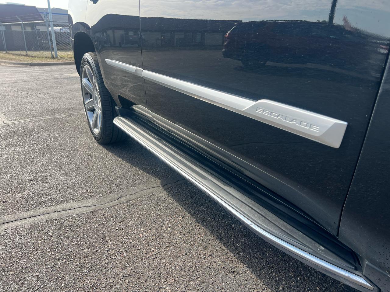 Cadillac Escalade 4WD 4dr Luxury 2020