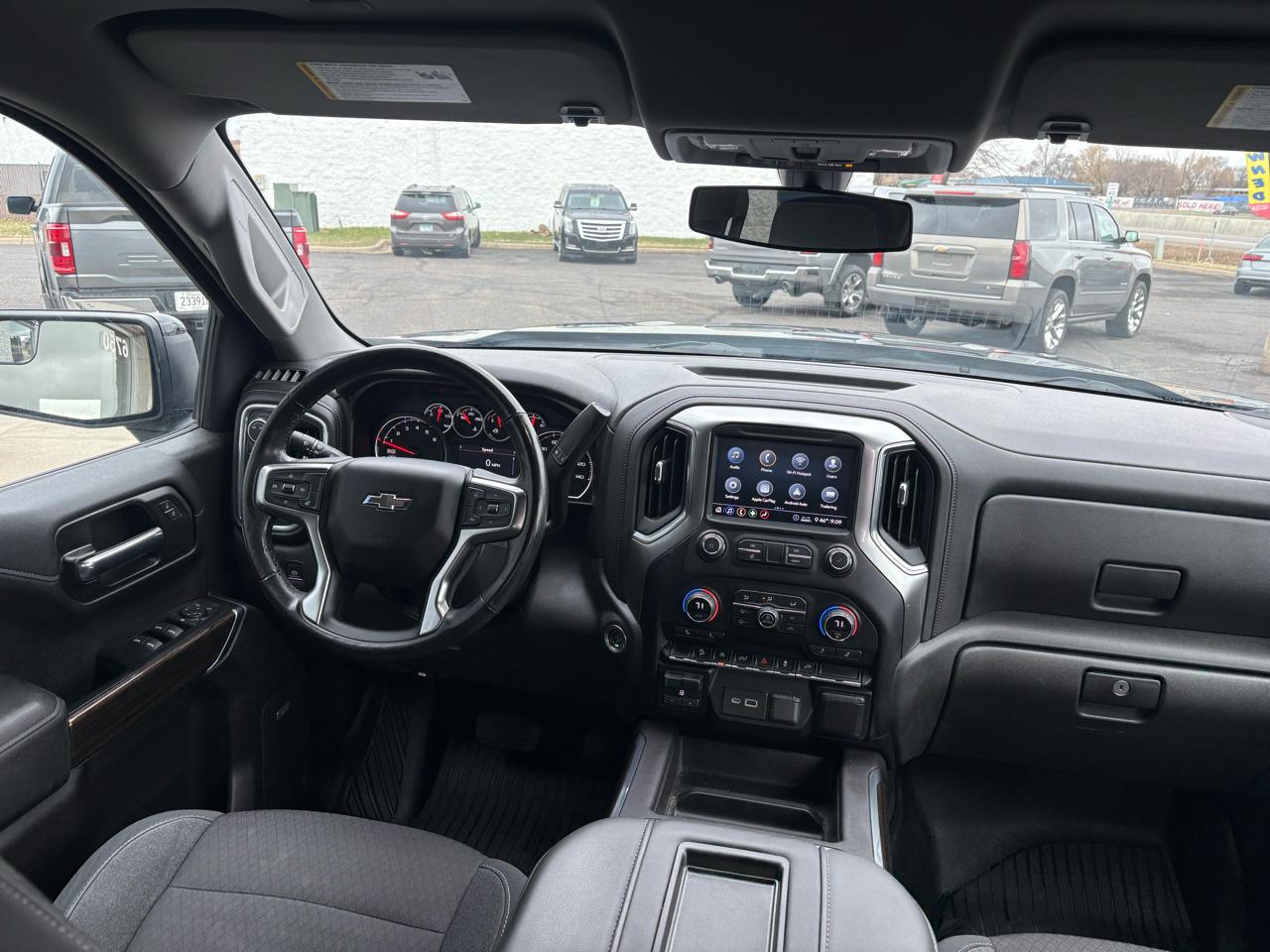 Chevrolet Silverado 1500 4WD Crew Cab 147" RST 2020