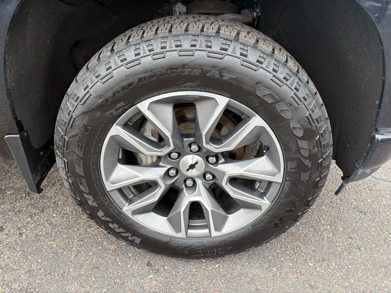 Chevrolet Silverado 1500 4WD Crew Cab 147" RST 2020