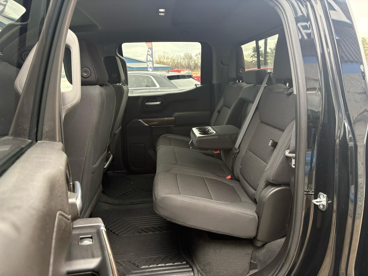 Chevrolet Silverado 1500 4WD Crew Cab 147" RST 2020