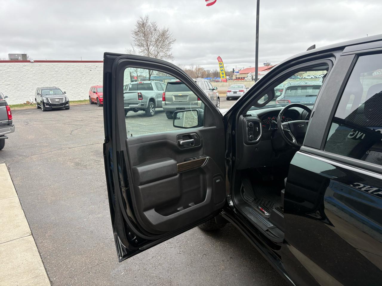 Chevrolet Silverado 1500 4WD Crew Cab 147" RST 2020