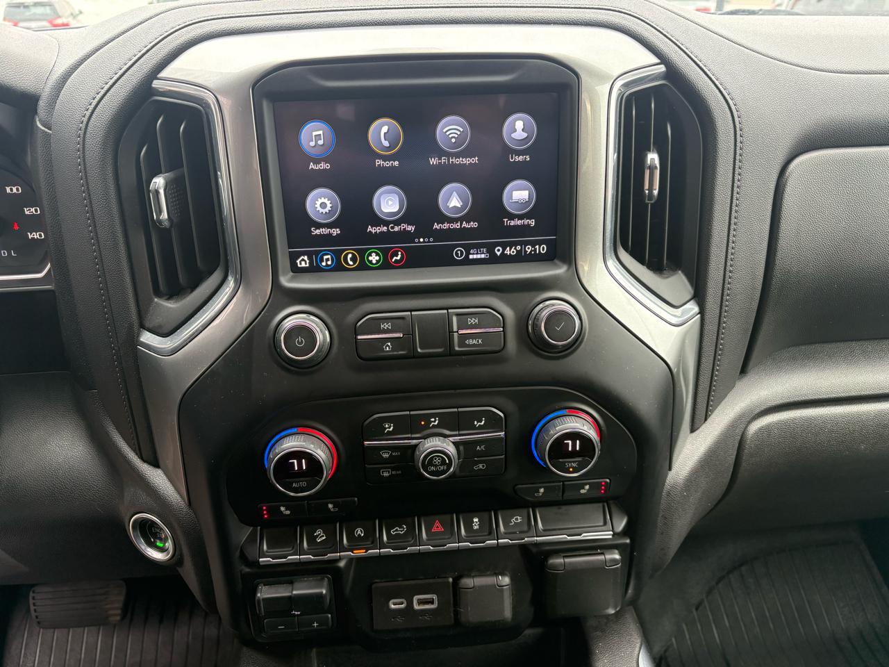 Chevrolet Silverado 1500 4WD Crew Cab 147" RST 2020