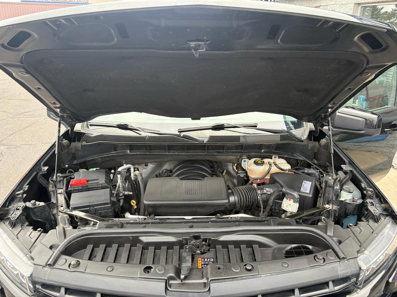 Chevrolet Silverado 1500 4WD Crew Cab 147" RST 2020