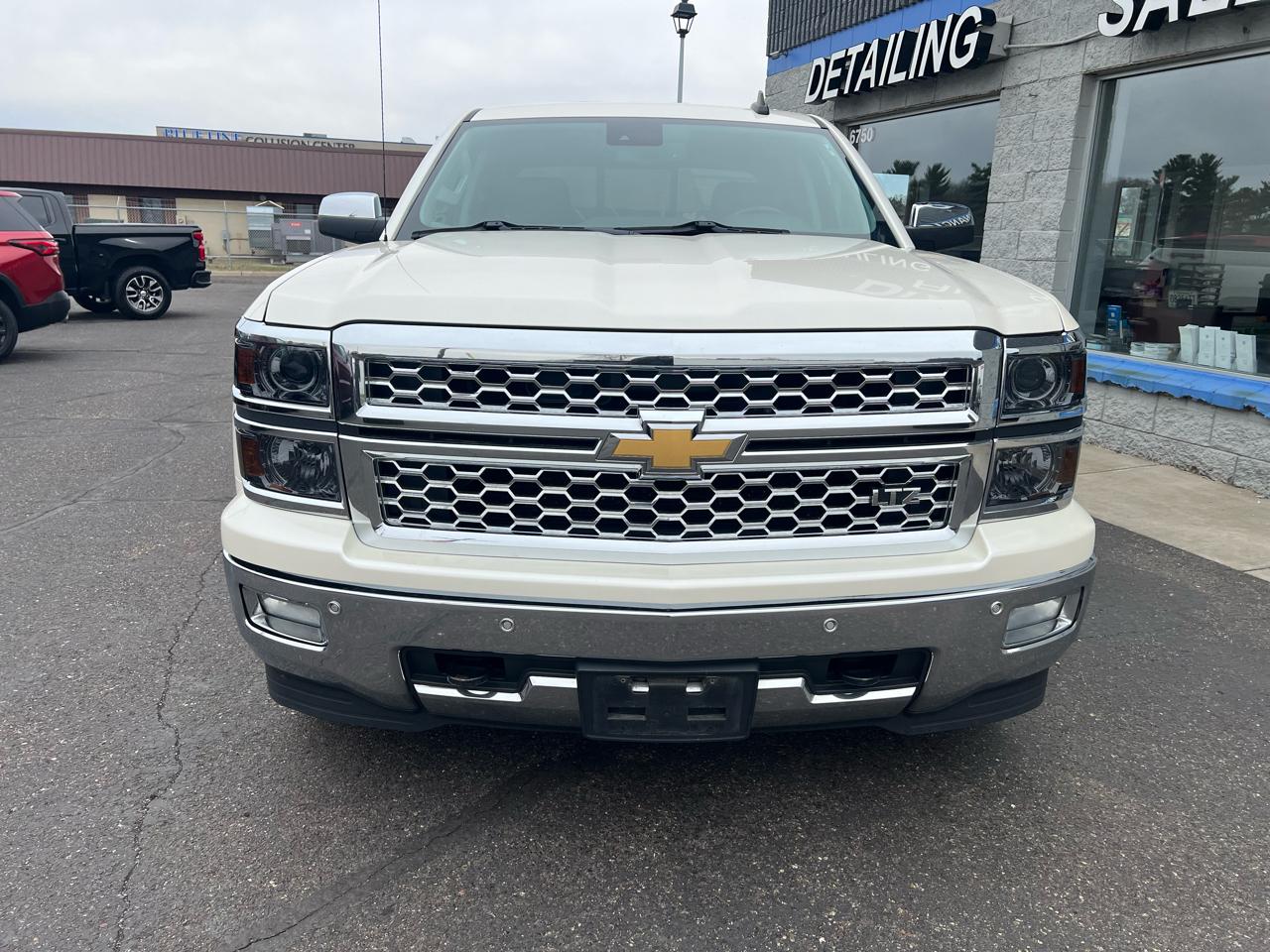 Chevrolet Silverado 1500 4WD Crew Cab 143.5" LTZ w/1LZ 2015