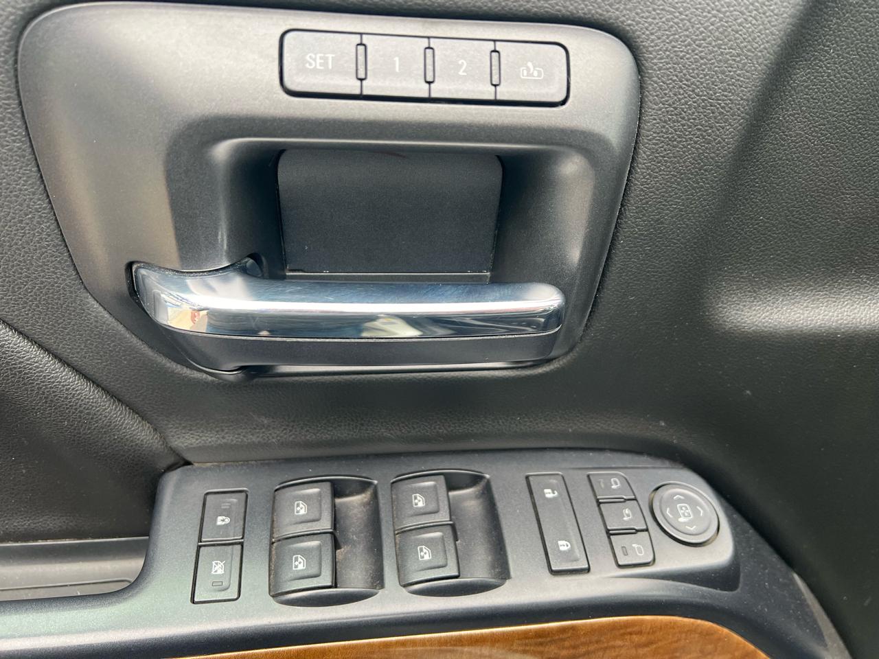 Chevrolet Silverado 1500 4WD Crew Cab 143.5" LTZ w/1LZ 2015