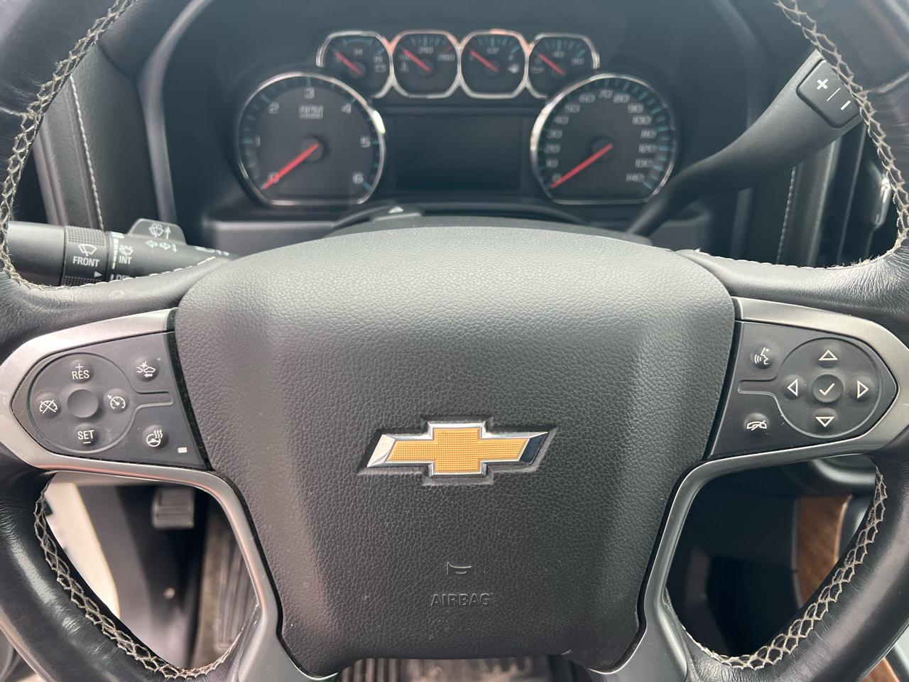 Chevrolet Silverado 1500 4WD Crew Cab 143.5" LTZ w/1LZ 2015