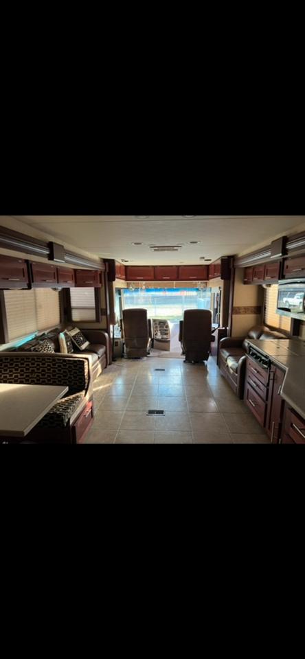 Forest River Berkshire  2011