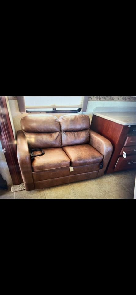 Forest River Berkshire  2011