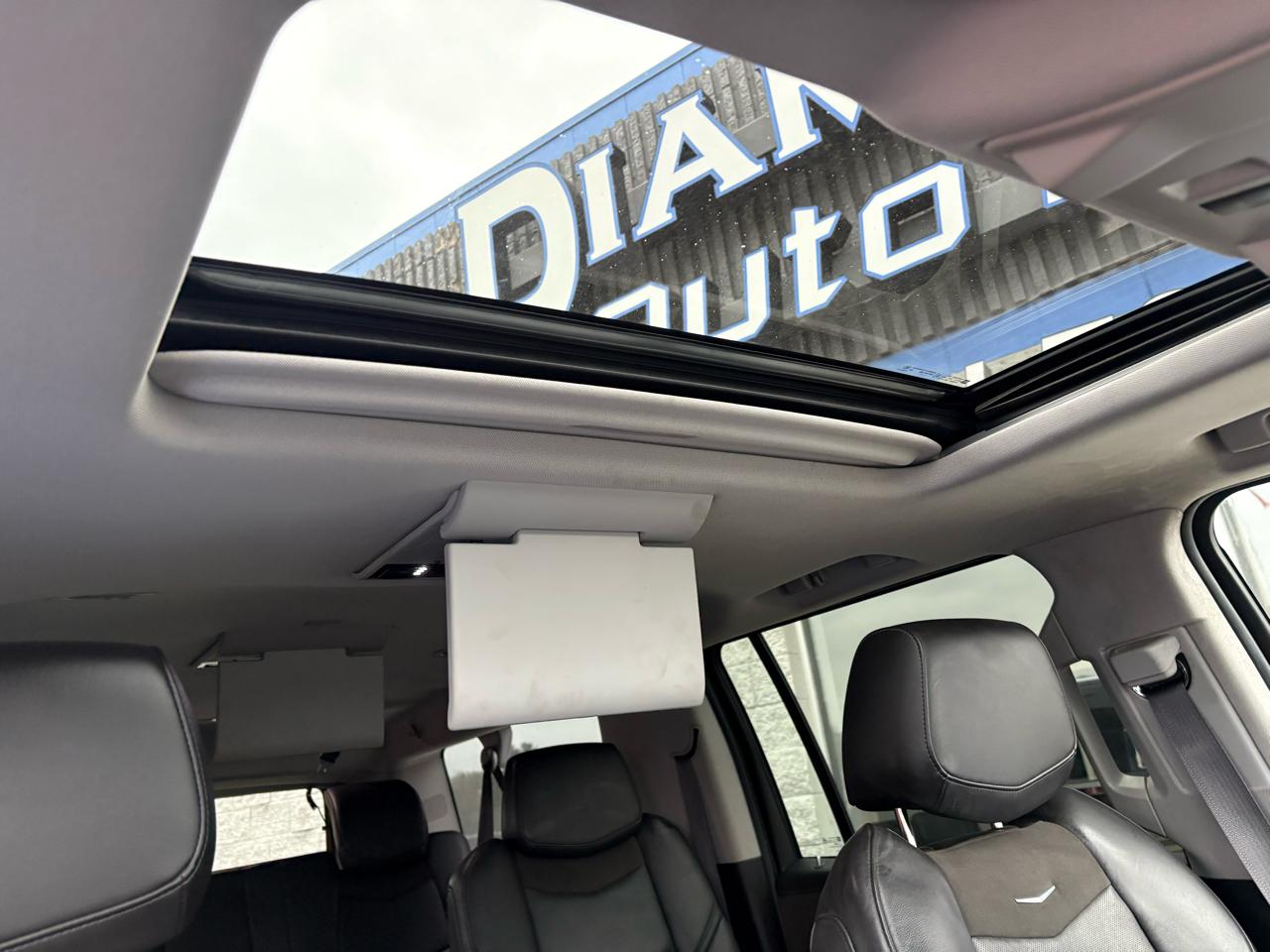 Cadillac Escalade ESV 4WD 4dr Premium Luxury 2017