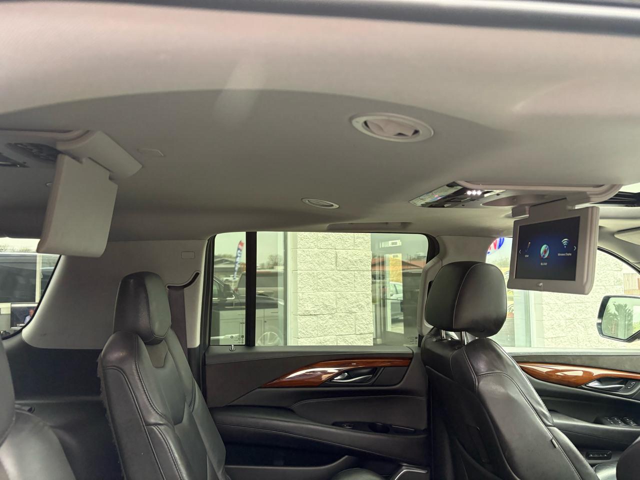 Cadillac Escalade ESV 4WD 4dr Premium Luxury 2017