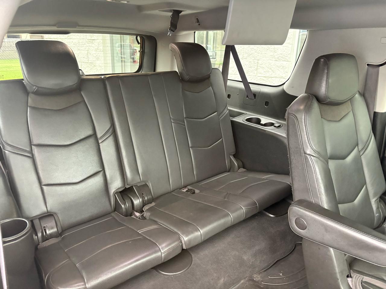 Cadillac Escalade ESV 4WD 4dr Premium Luxury 2017