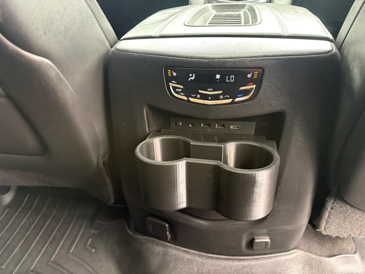 Cadillac Escalade ESV 4WD 4dr Premium Luxury 2017