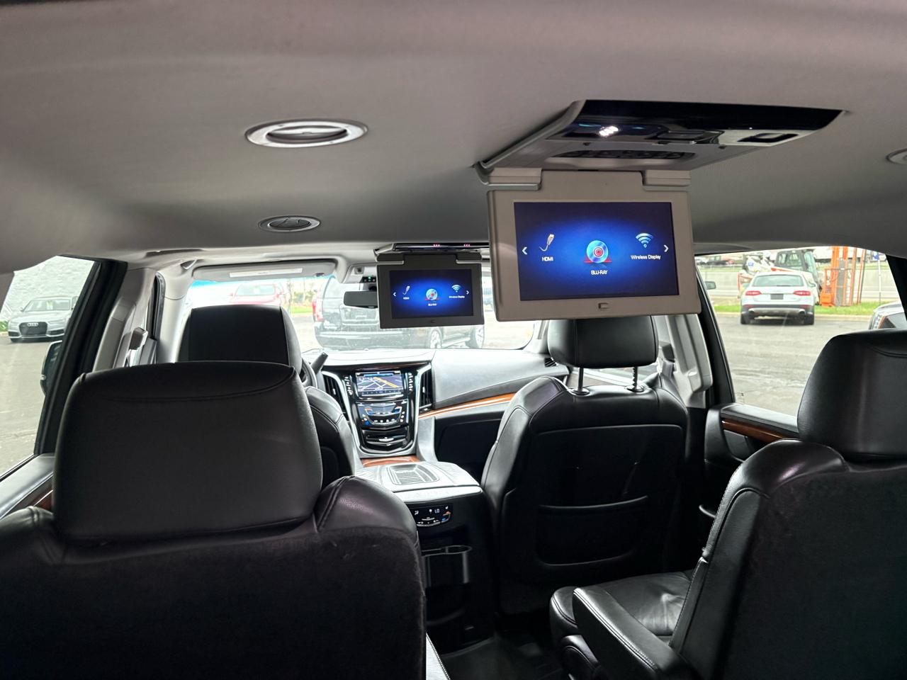 Cadillac Escalade ESV 4WD 4dr Premium Luxury 2017