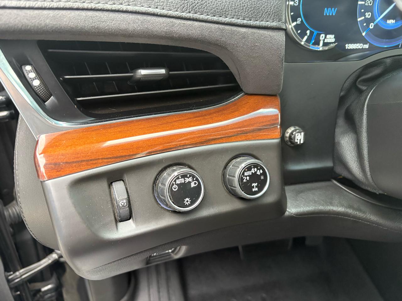 Cadillac Escalade ESV 4WD 4dr Premium Luxury 2017