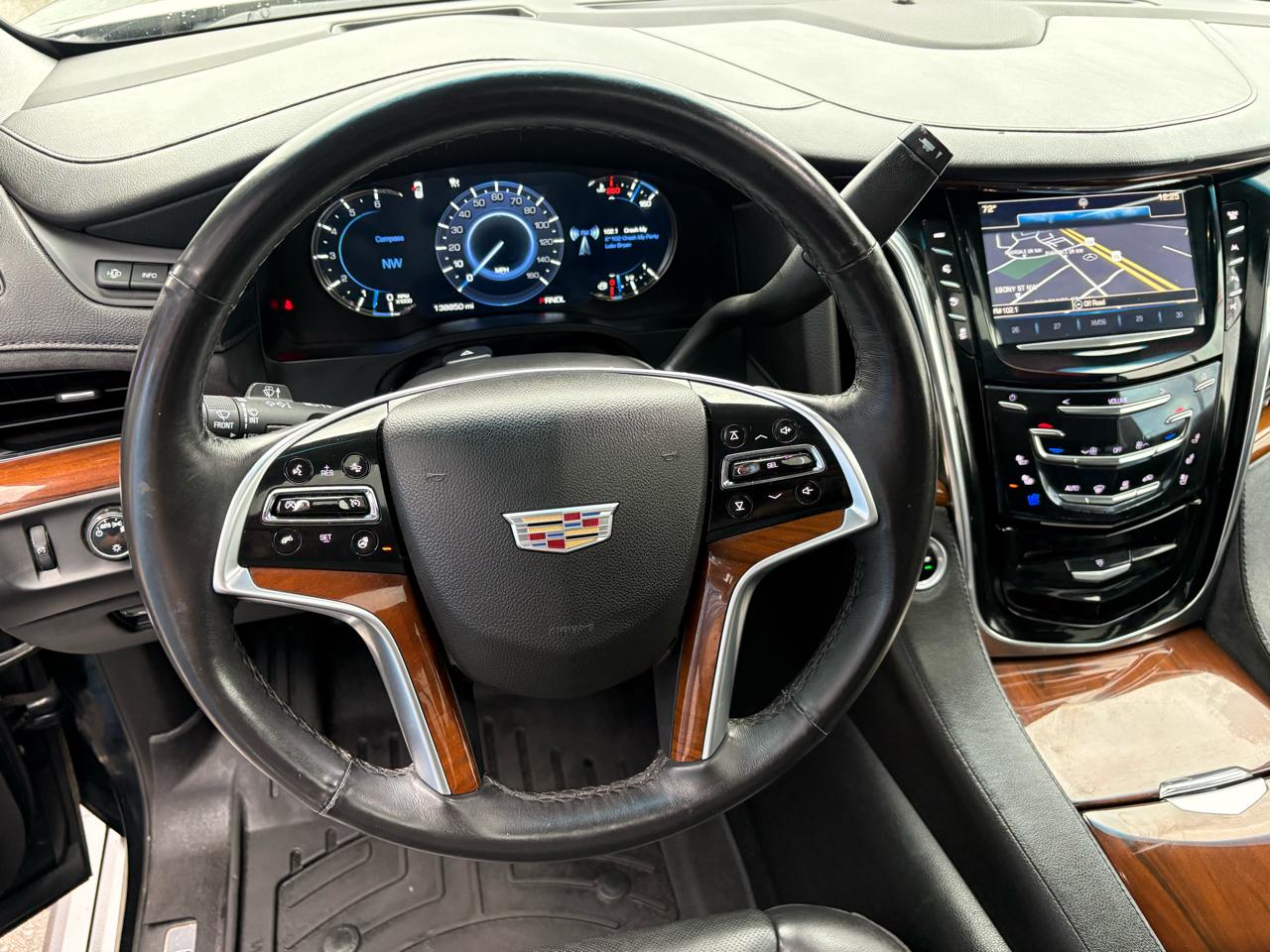 Cadillac Escalade ESV 4WD 4dr Premium Luxury 2017