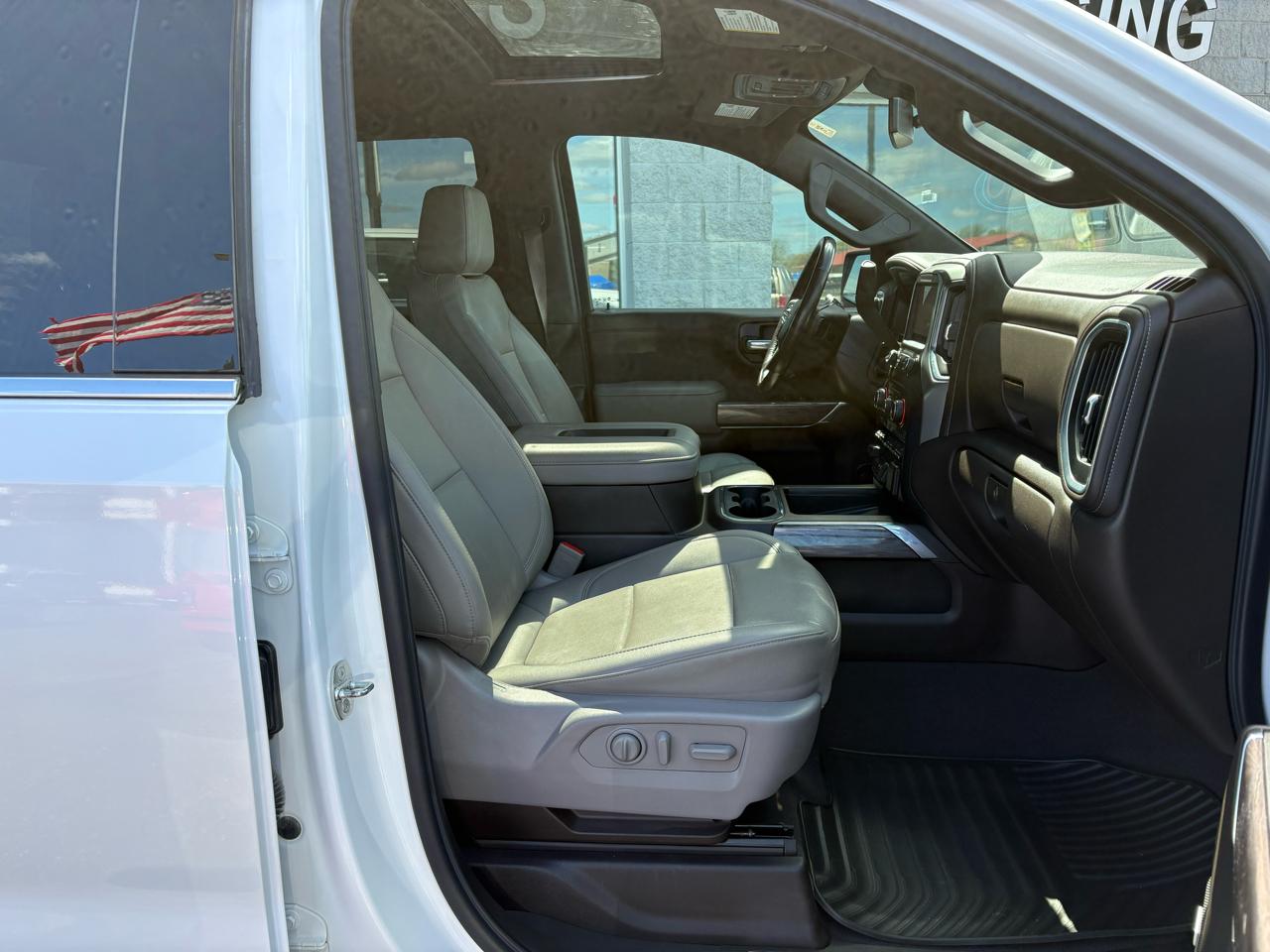 Chevrolet Silverado 1500 4WD Crew Cab 147" LTZ 2021