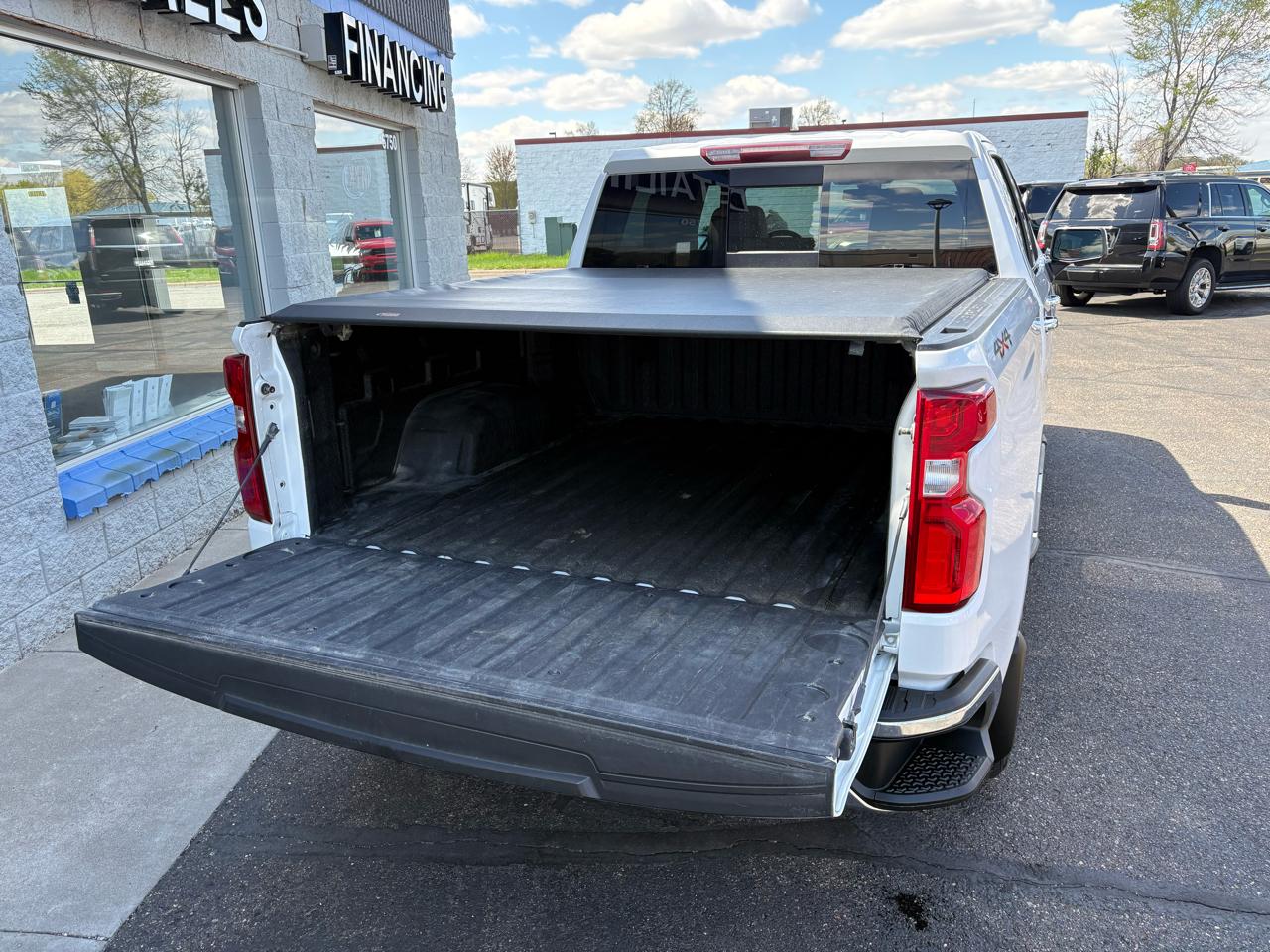 Chevrolet Silverado 1500 4WD Crew Cab 147" LTZ 2021