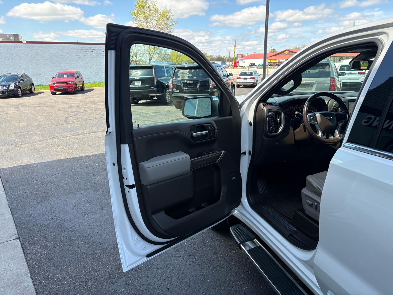 Chevrolet Silverado 1500 4WD Crew Cab 147" LTZ 2021