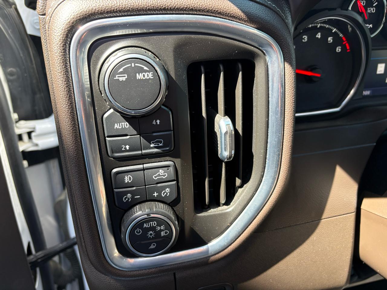 Chevrolet Silverado 1500 4WD Crew Cab 147" LTZ 2021