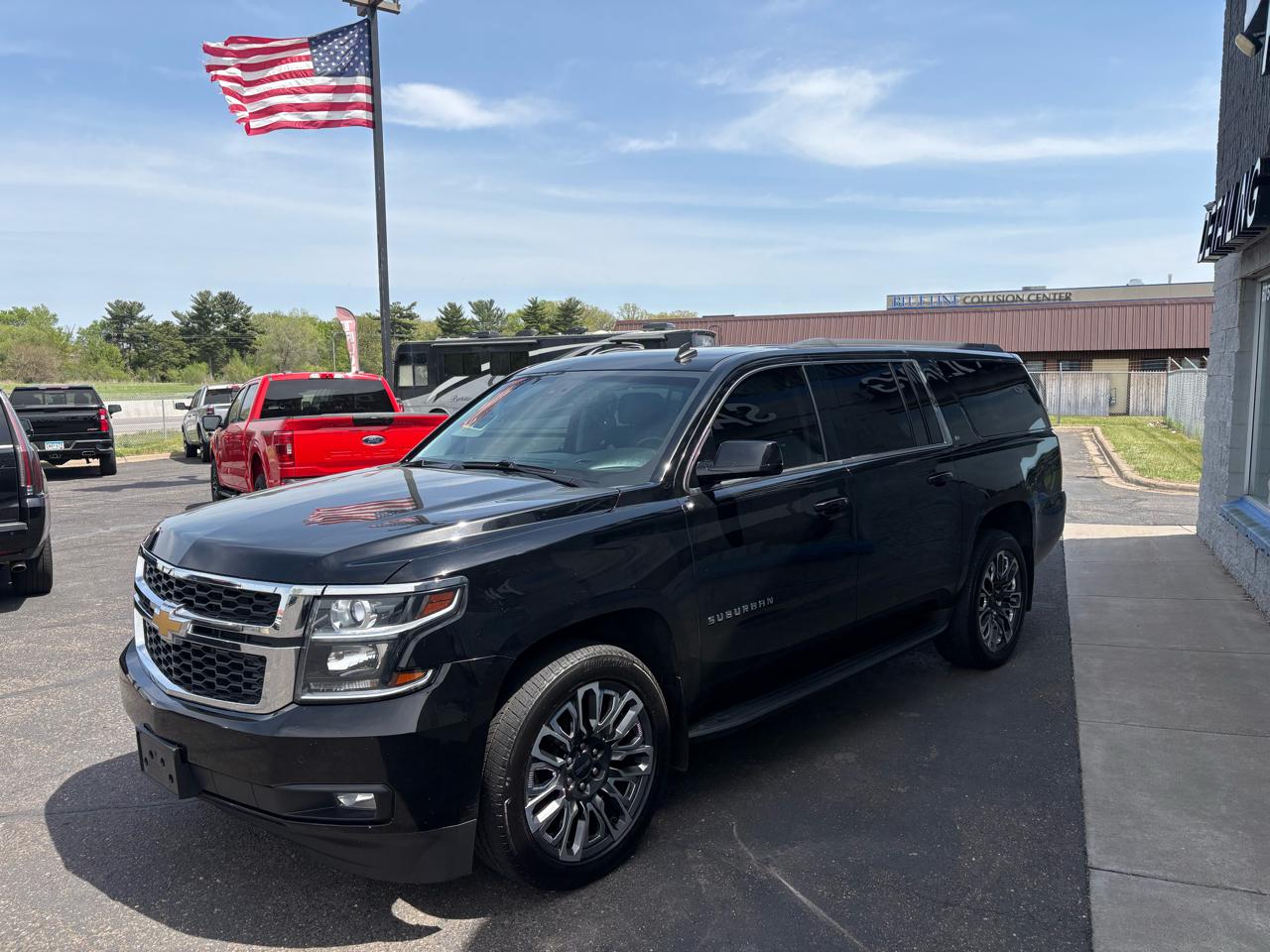 Chevrolet Suburban 4WD 4dr LT 2015
