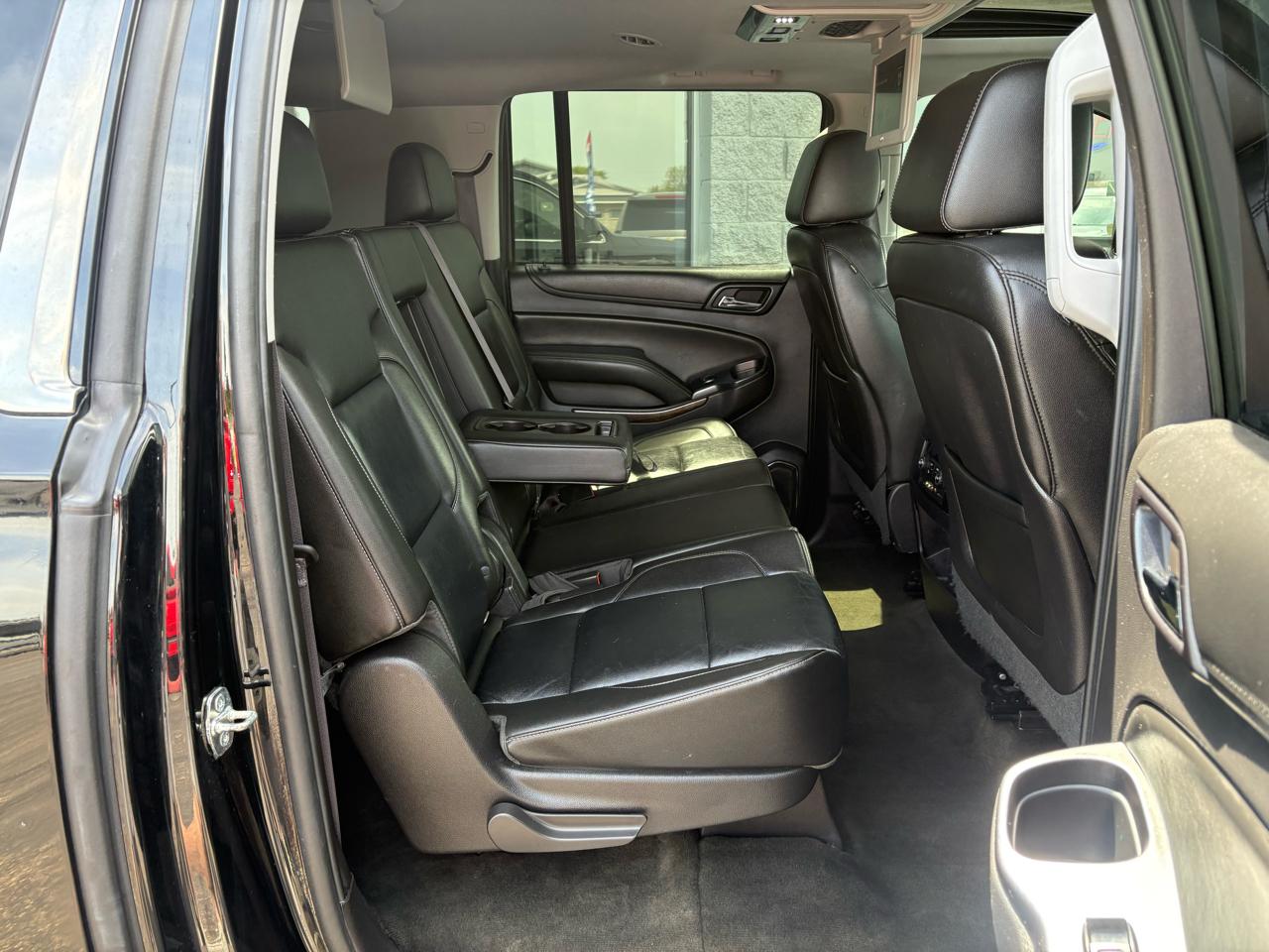Chevrolet Suburban 4WD 4dr LT 2015