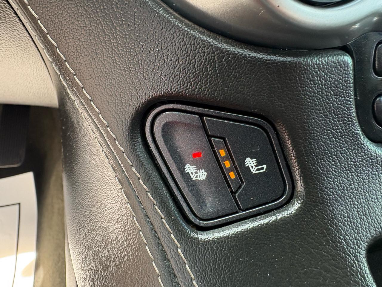 Chevrolet Suburban 4WD 4dr LT 2015
