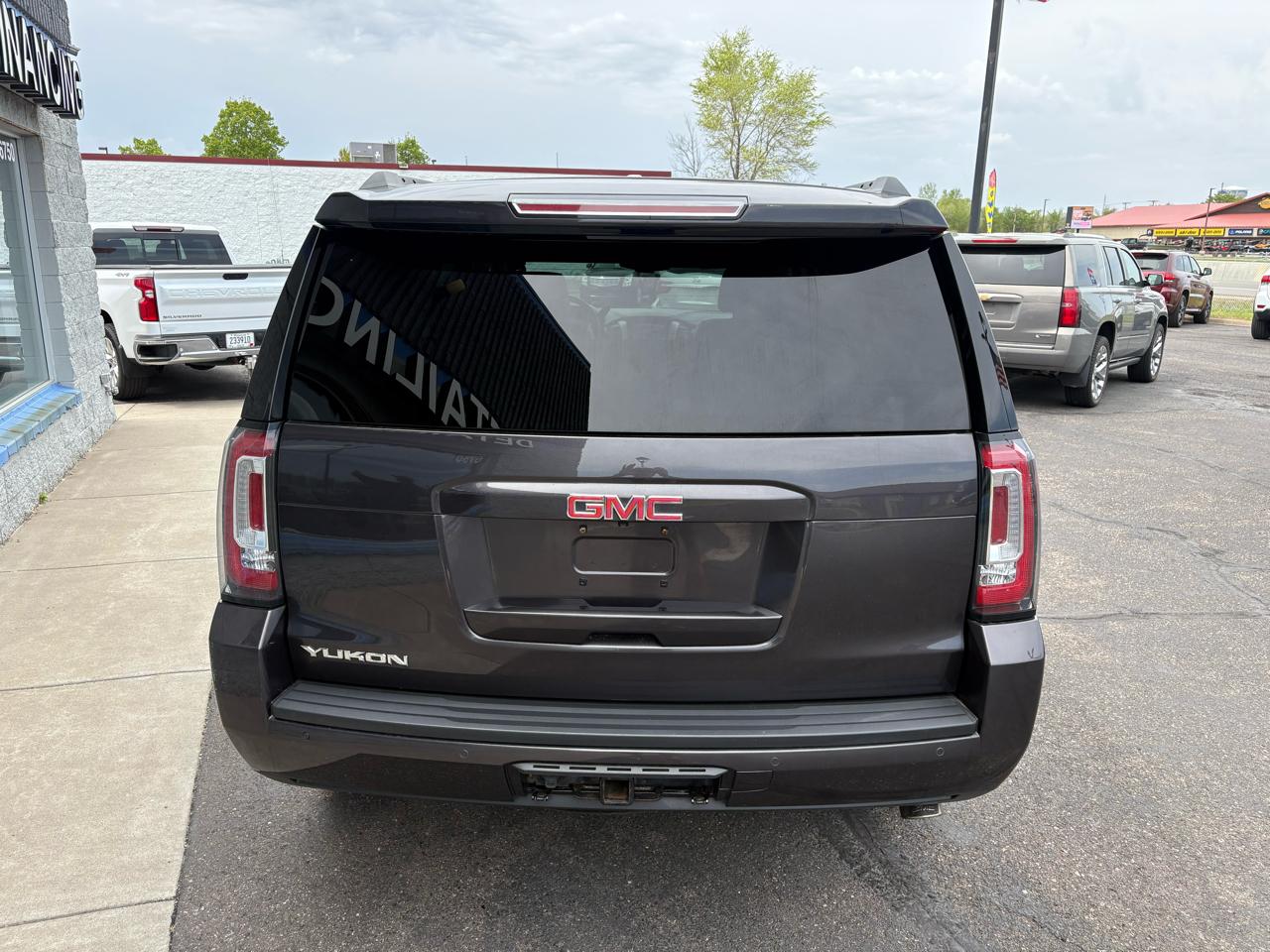 GMC Yukon 4WD 4dr SLT 2017