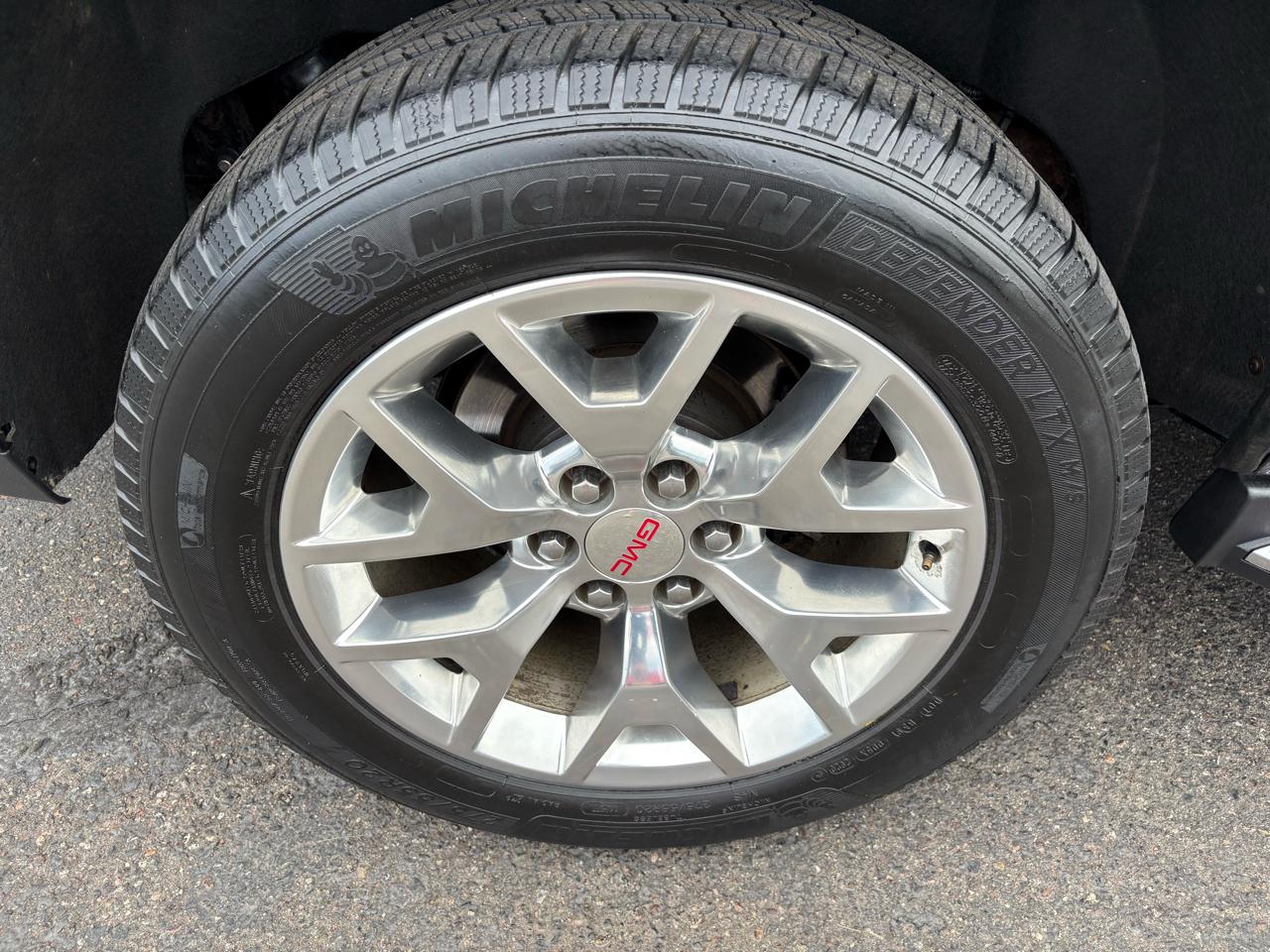 GMC Yukon 4WD 4dr SLT 2017