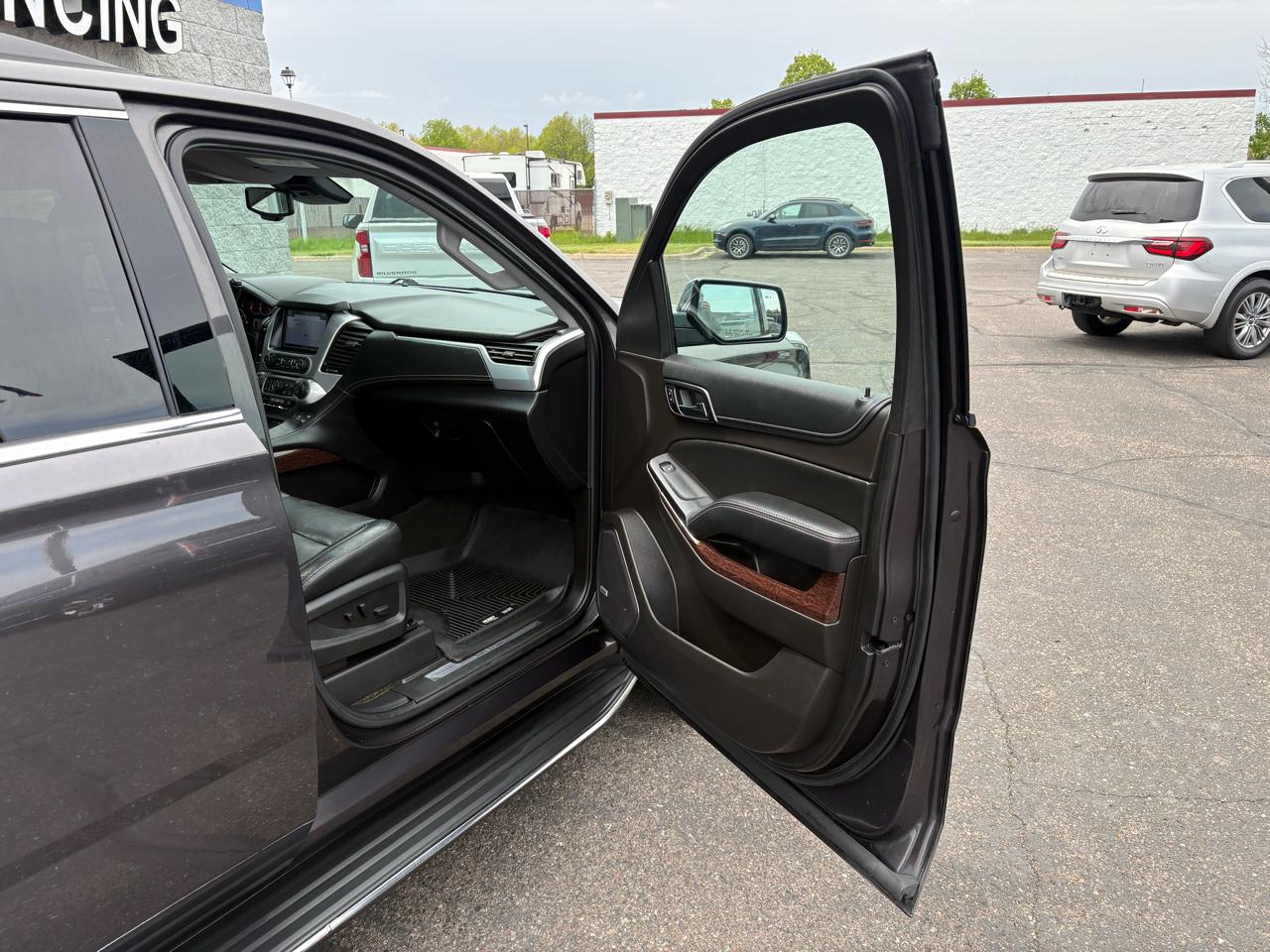 GMC Yukon 4WD 4dr SLT 2017