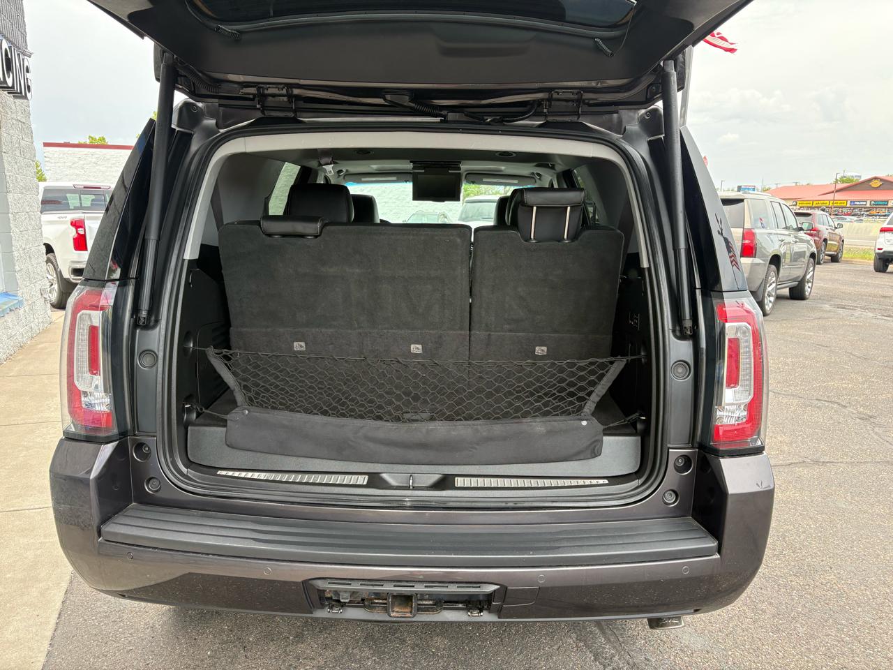 GMC Yukon 4WD 4dr SLT 2017