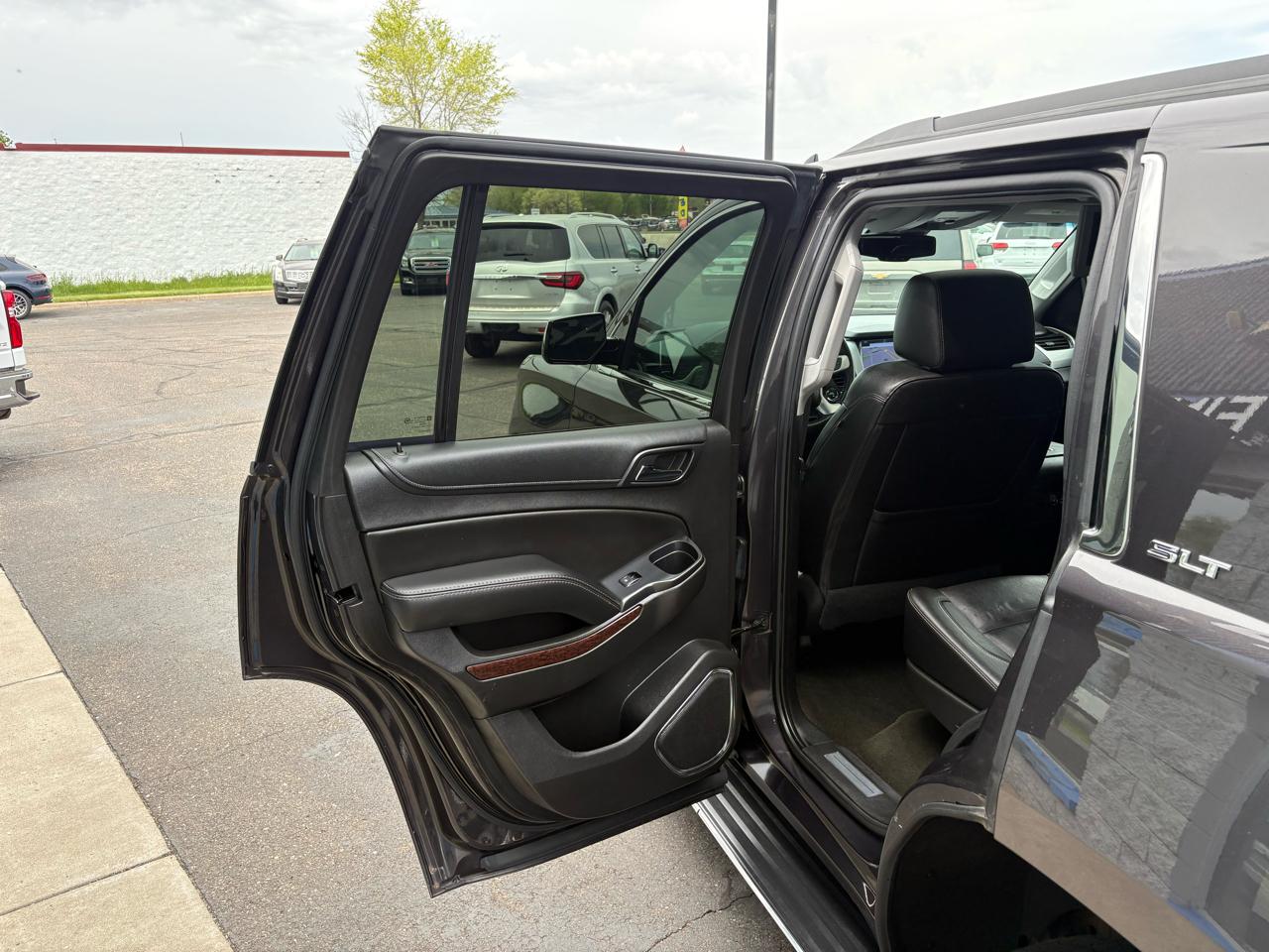 GMC Yukon 4WD 4dr SLT 2017