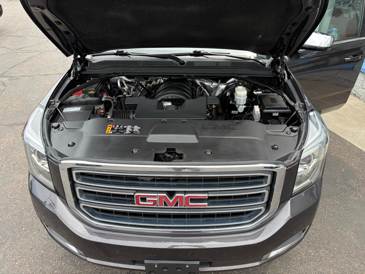 GMC Yukon 4WD 4dr SLT 2017