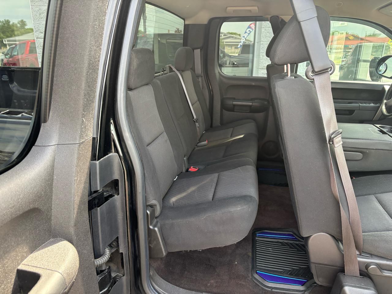 Chevrolet Silverado 1500 4WD Ext Cab 143.5" LT 2013