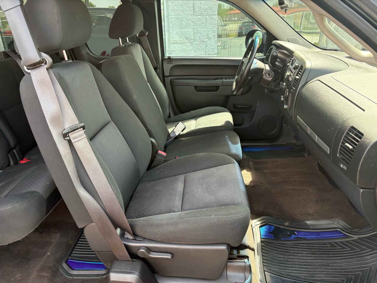 Chevrolet Silverado 1500 4WD Ext Cab 143.5" LT 2013