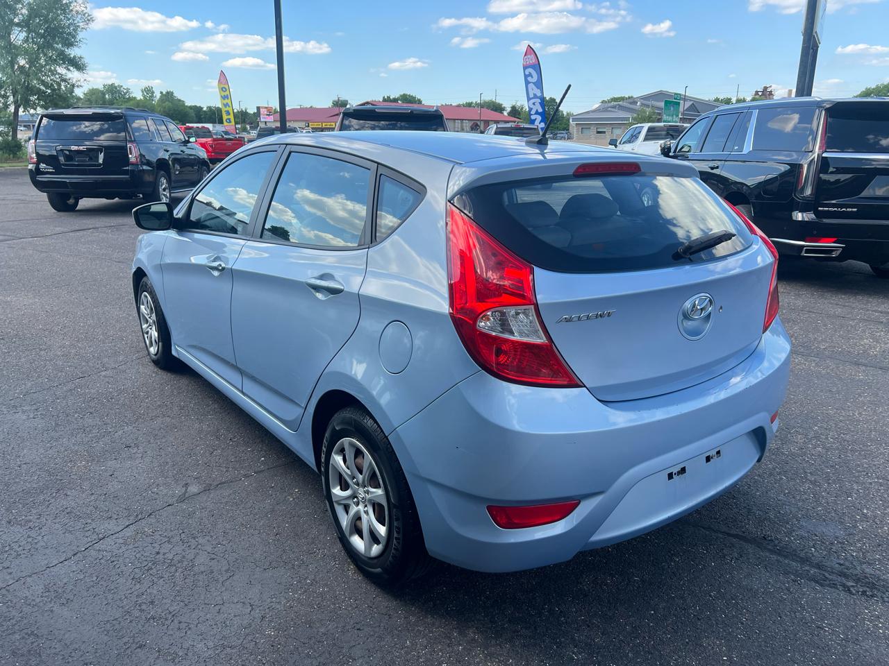 Hyundai Accent 5dr HB Auto GS 2012