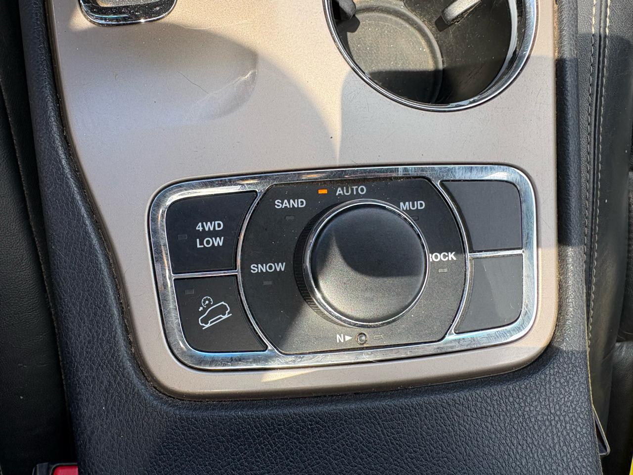 2014 Jeep Grand Cherokee Limited - Photo 24