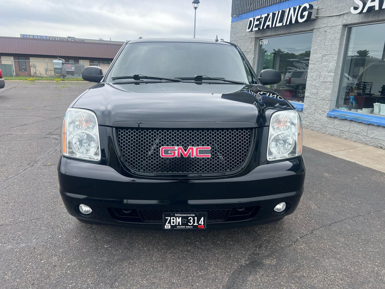 GMC Yukon XL AWD 4dr Denali 2014