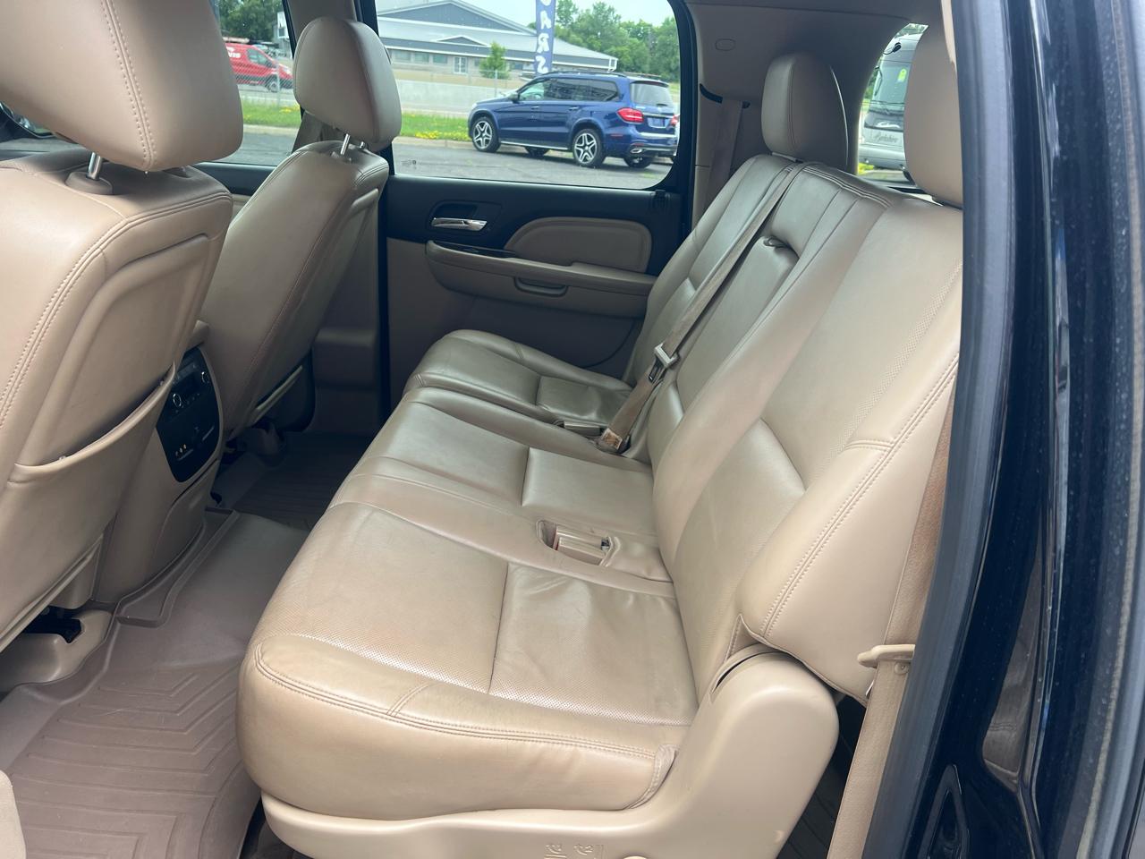 GMC Yukon XL AWD 4dr Denali 2014