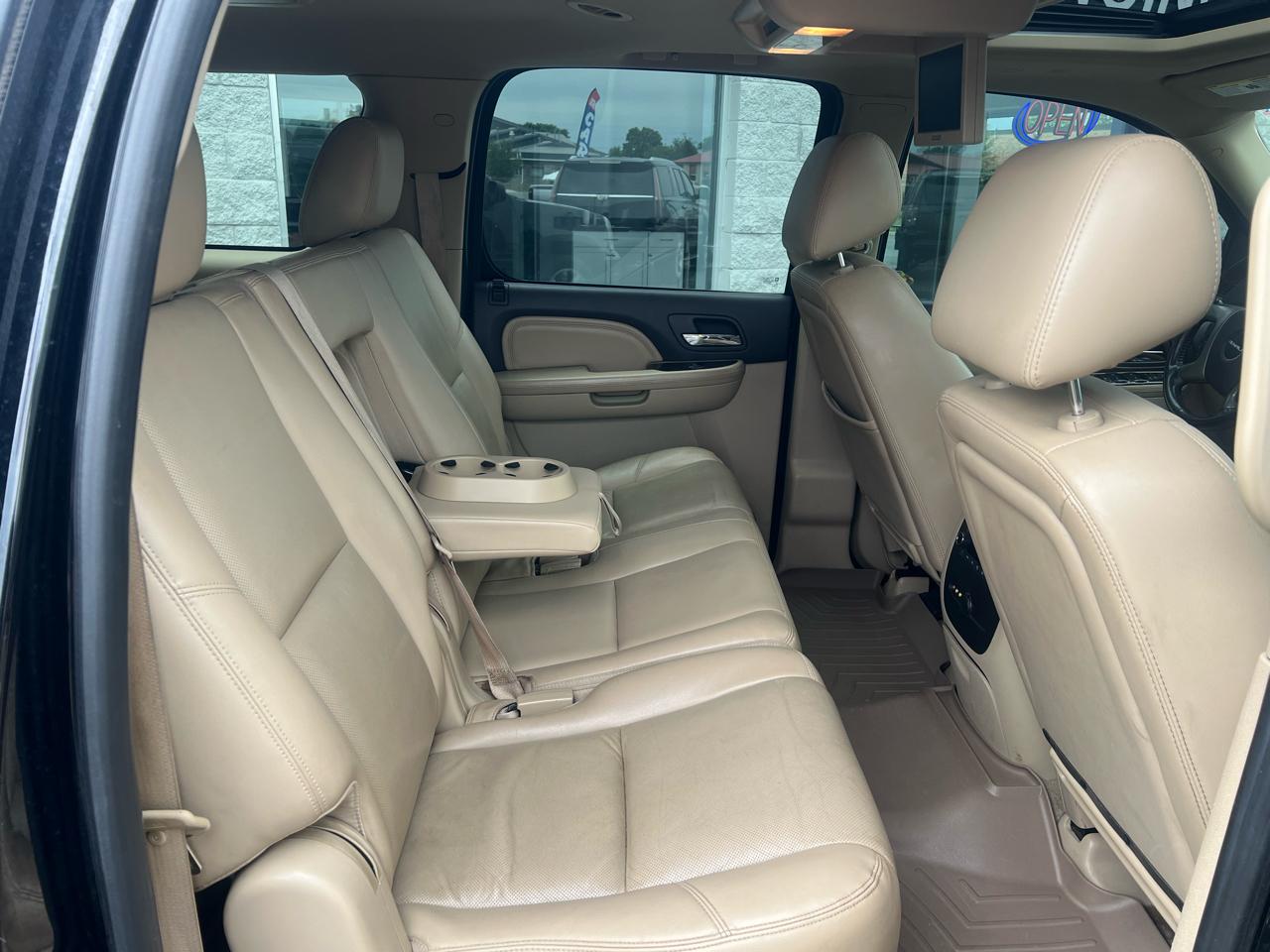 GMC Yukon XL AWD 4dr Denali 2014