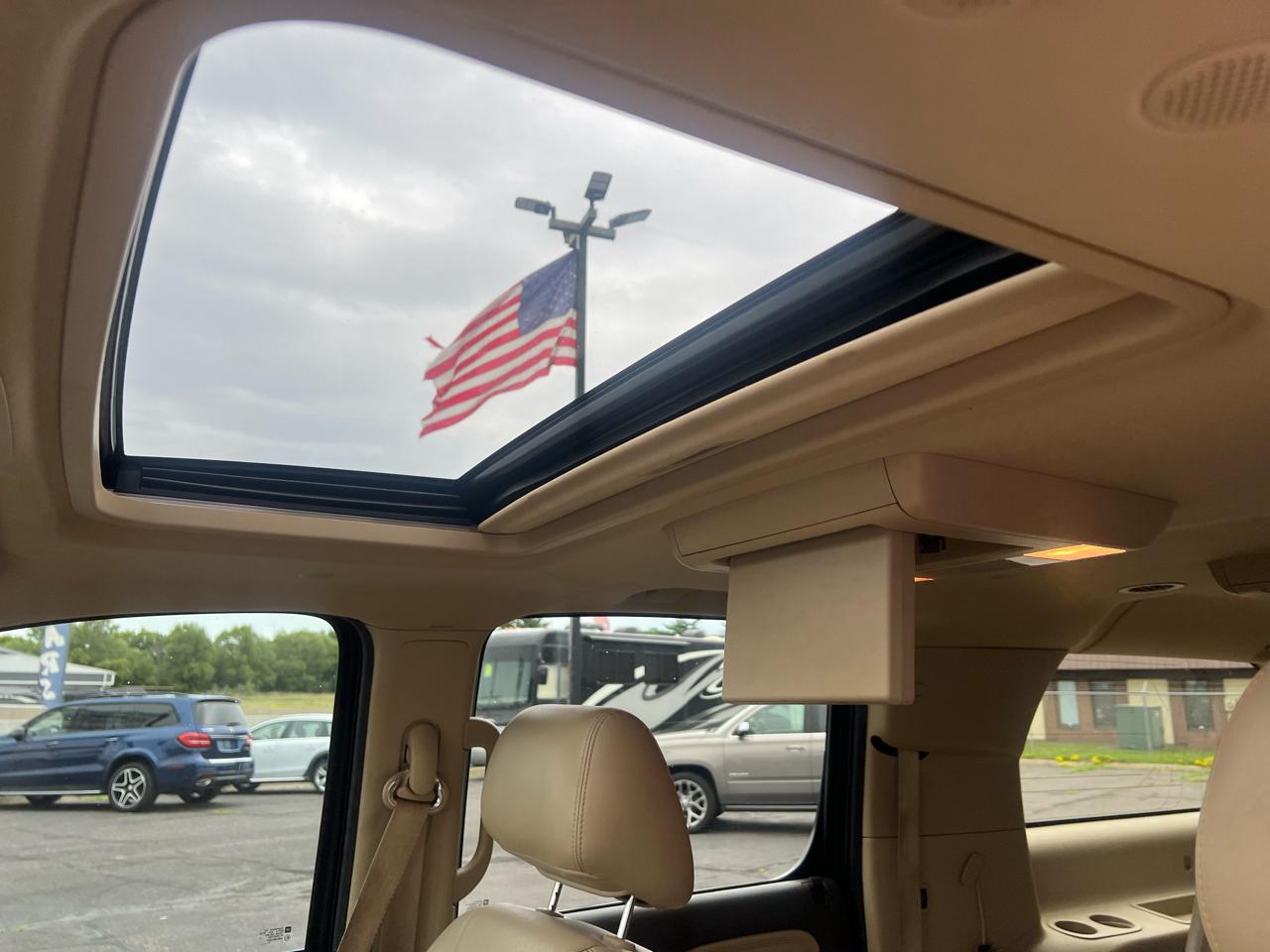 GMC Yukon XL AWD 4dr Denali 2014