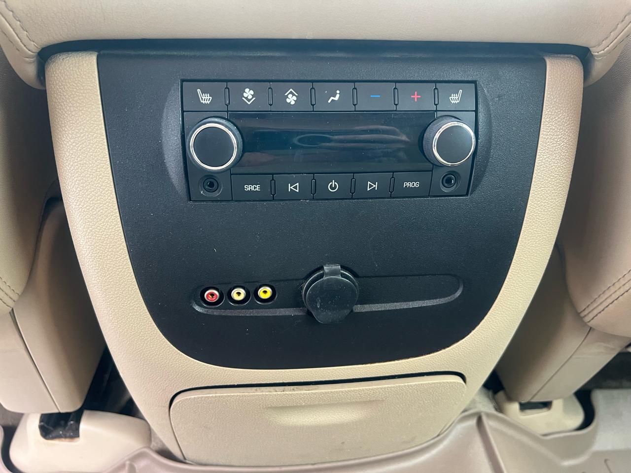 GMC Yukon XL AWD 4dr Denali 2014