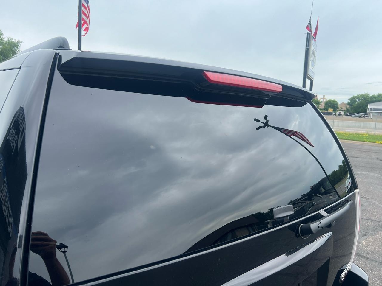 GMC Yukon XL AWD 4dr Denali 2014