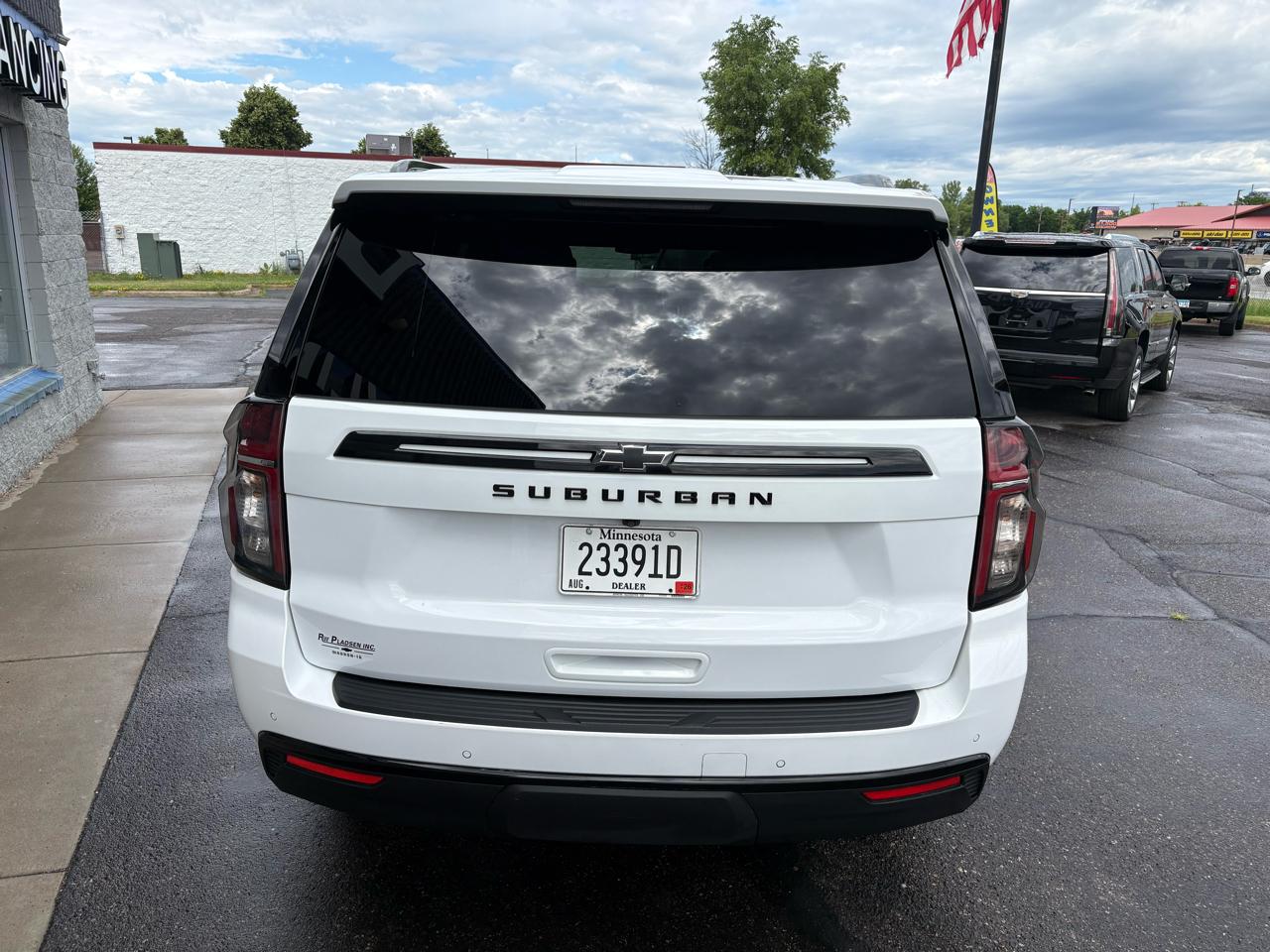 Chevrolet Suburban 4WD 4dr Z71 2023