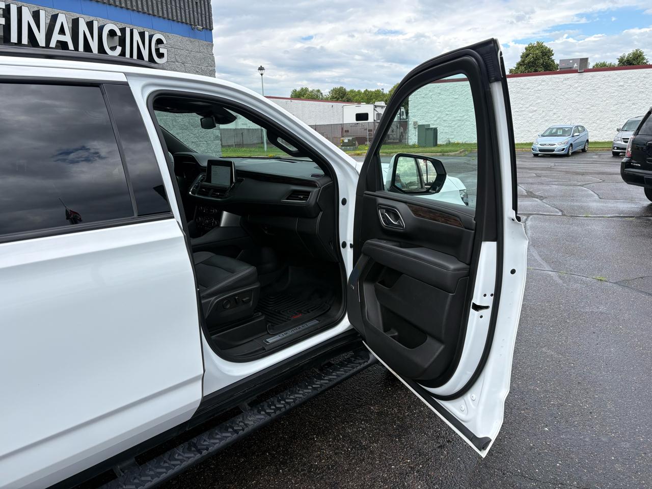 Chevrolet Suburban 4WD 4dr Z71 2023