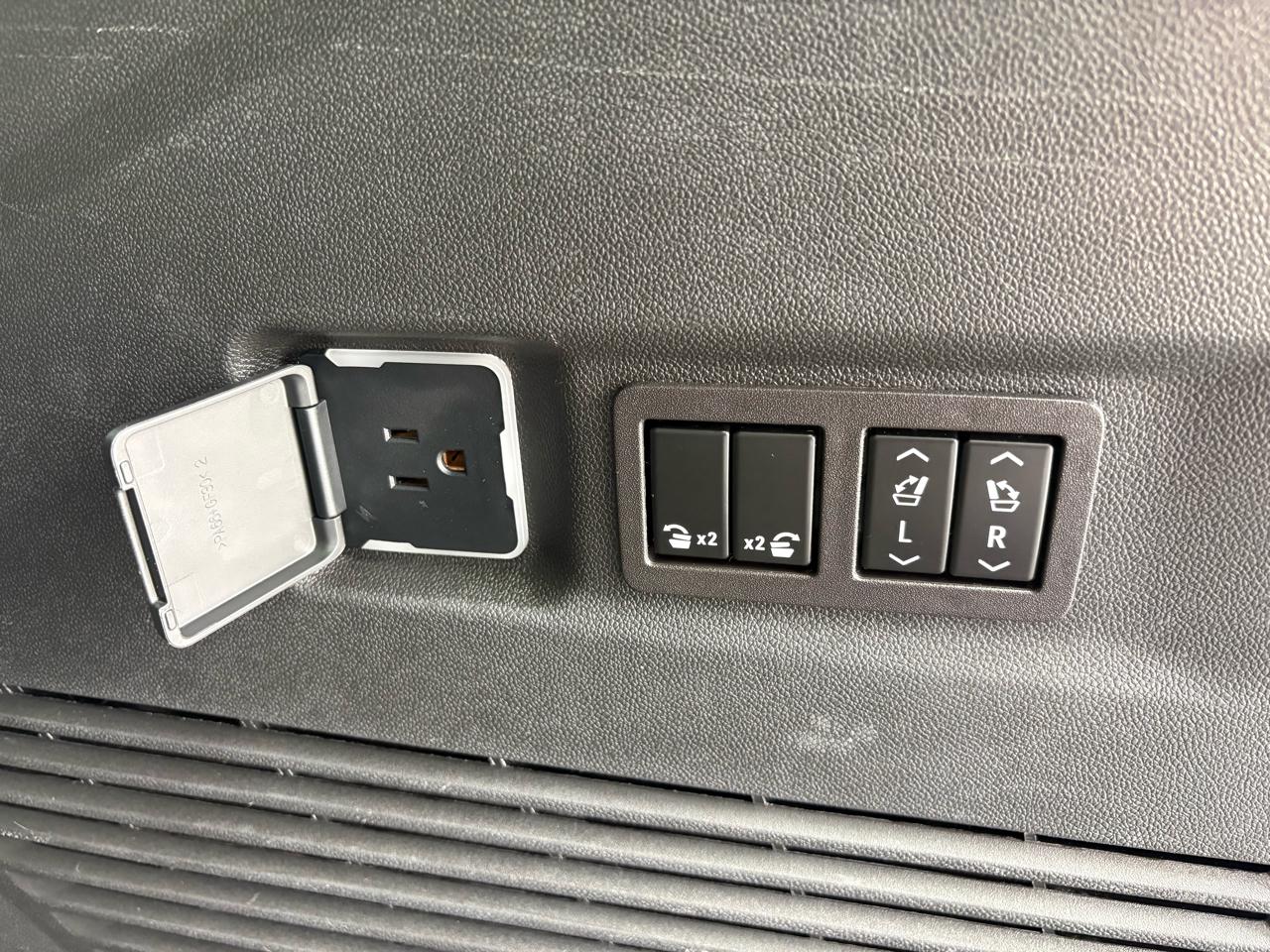Chevrolet Suburban 4WD 4dr Z71 2023