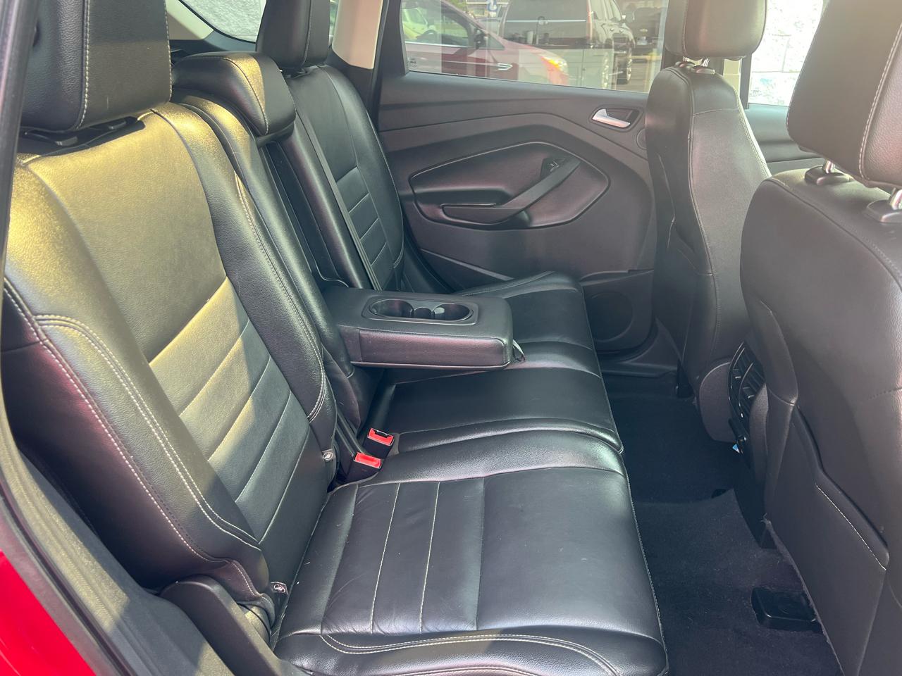 Ford Escape 4WD 4dr Titanium 2015