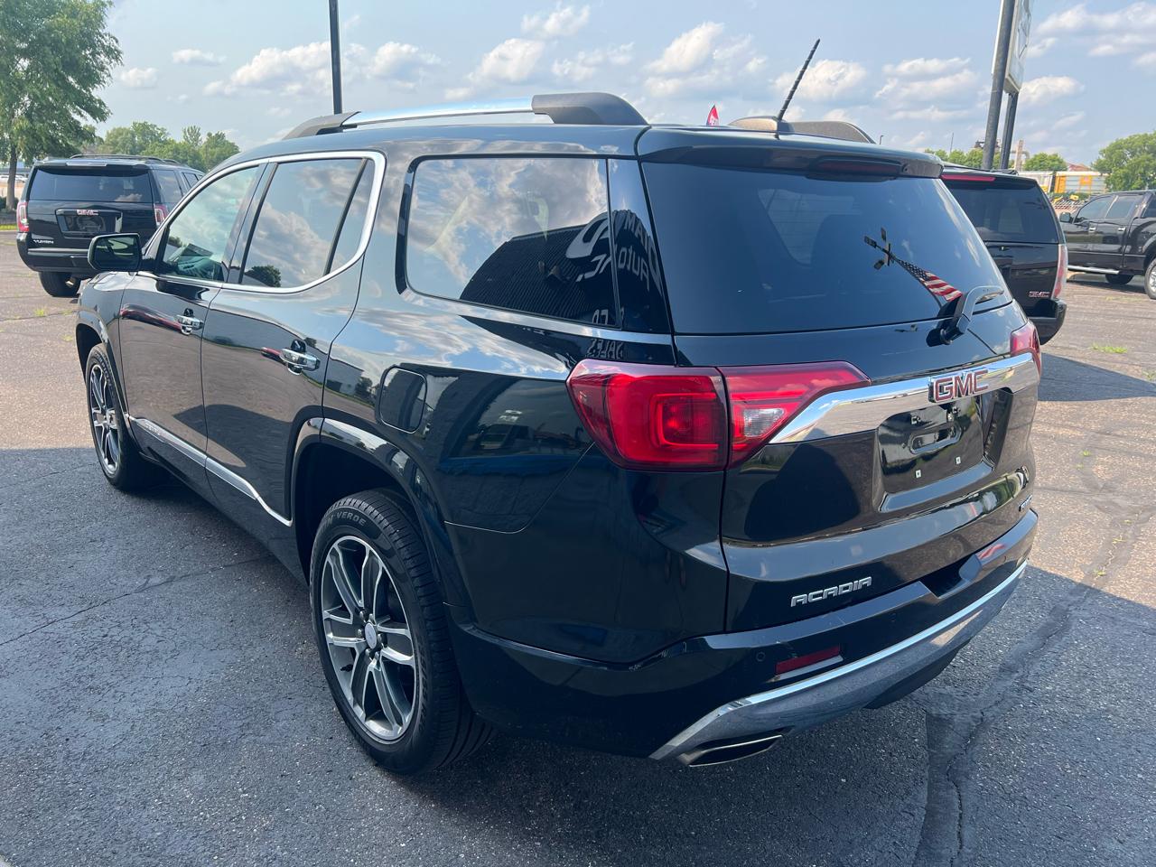 GMC Acadia AWD 4dr Denali 2019