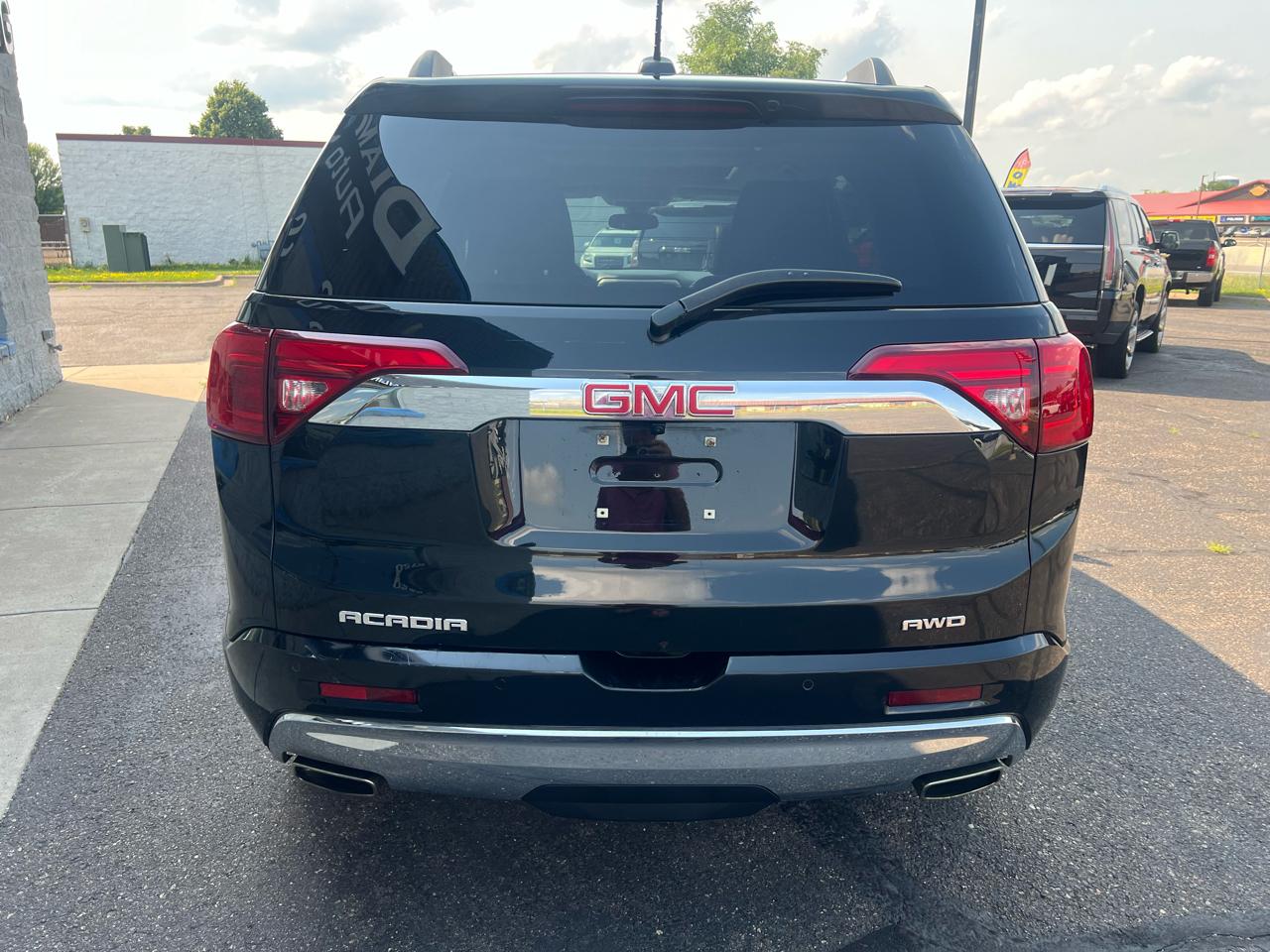 GMC Acadia AWD 4dr Denali 2019