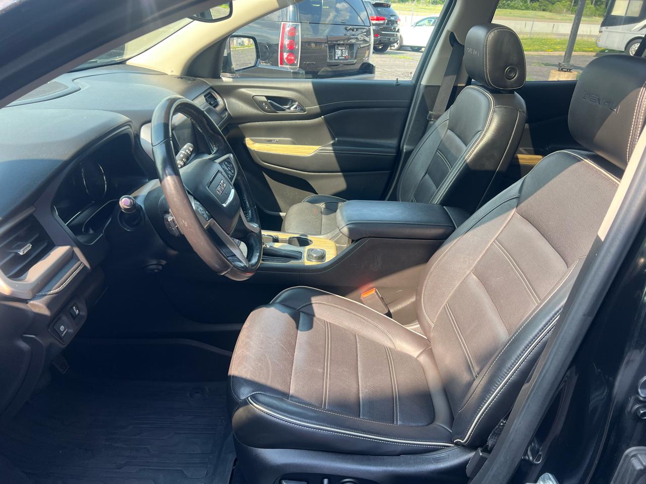GMC Acadia AWD 4dr Denali 2019